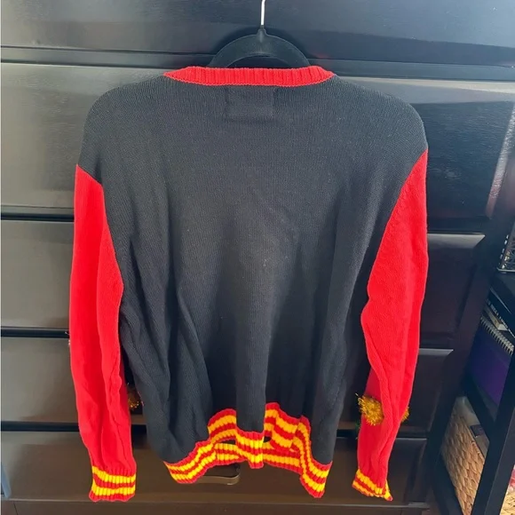 NEW LISTING ✨ Killer Klowns Christmas Sweater - Picture 4 of 5